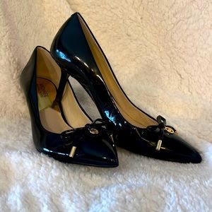 Michael Kors Classic Pump, Black, Size 7.5